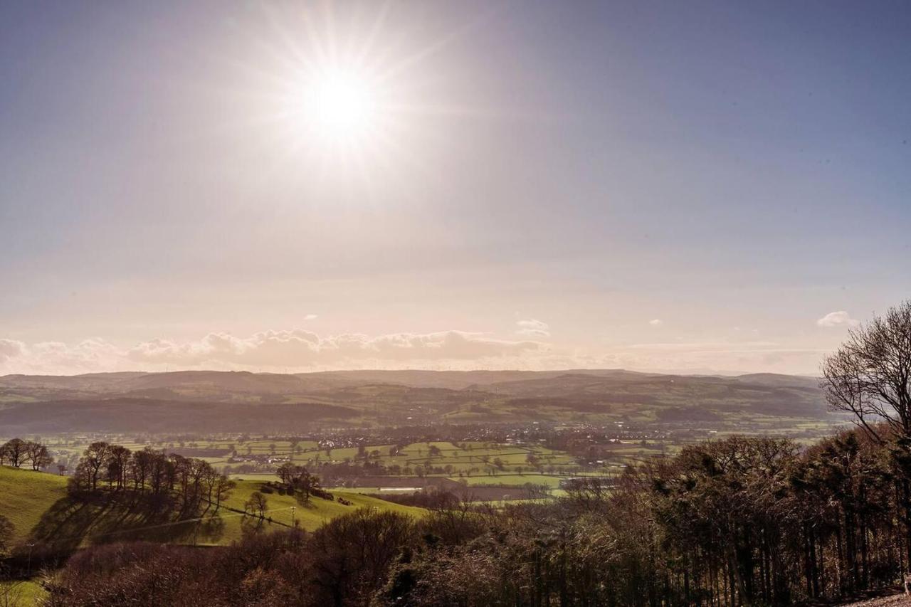 Clwyd Gate Manor Pool Sauna Hottub Cave Wales Ruthin Kültér fotó